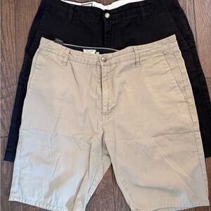 Men’s Volcom Shorts 2 pairs
